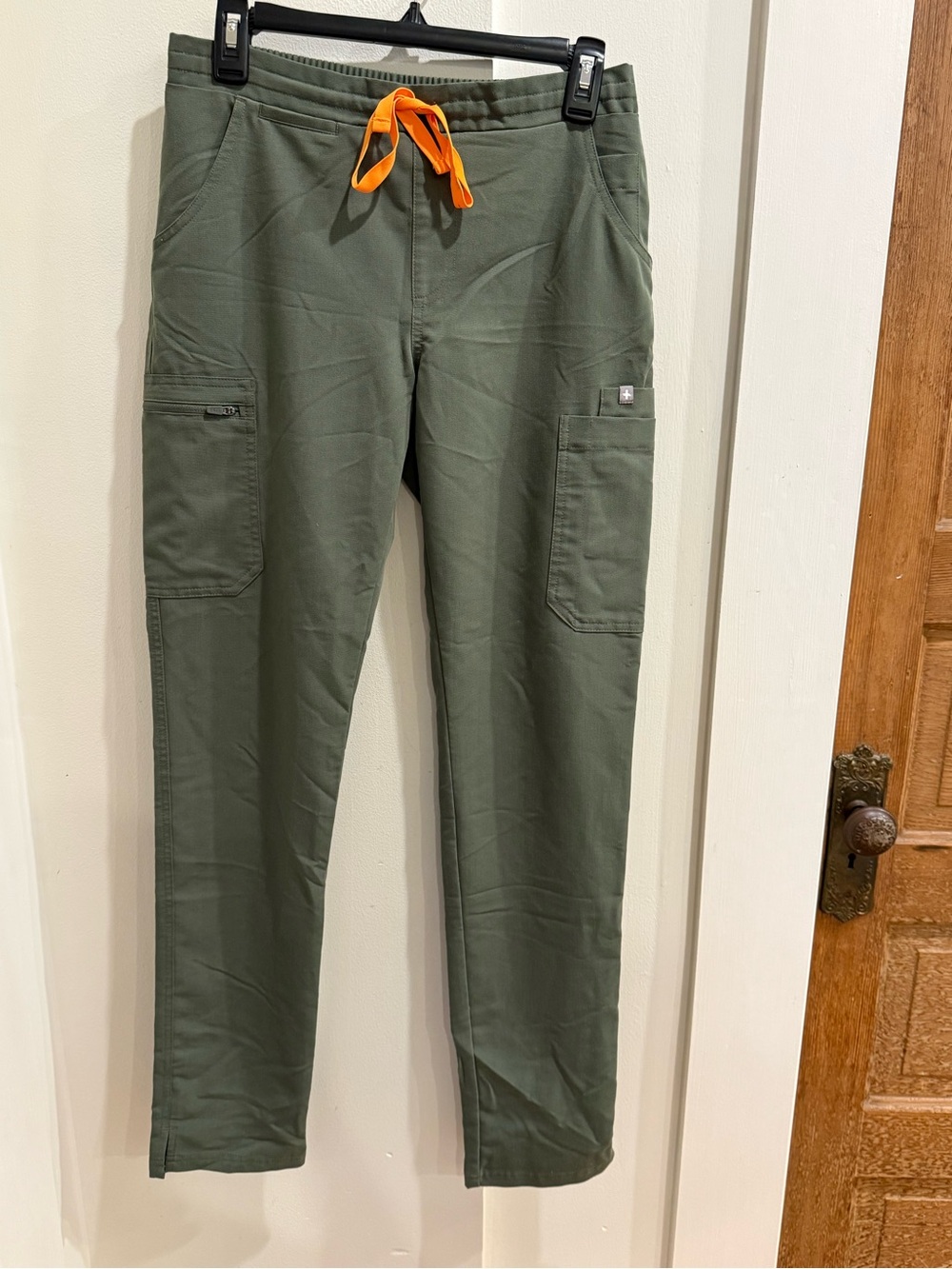 Figs Yola XS/T in mossGreen with OG waistband - Picture 2 of 5